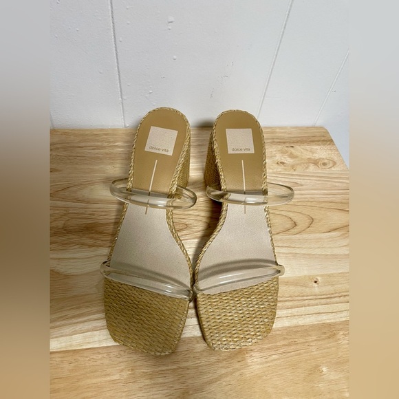 DOLCE VITA BLOCK HEEL SANDAL STELLA IN CRYSTAL VINYLE SIZE 9 - Picture 2 of 8